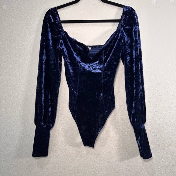 Free People Elegant Velvet Blue Bodysuit S/P - Picture 2 of 9